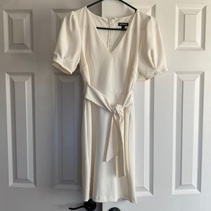 Off white dress perfect for any bride!